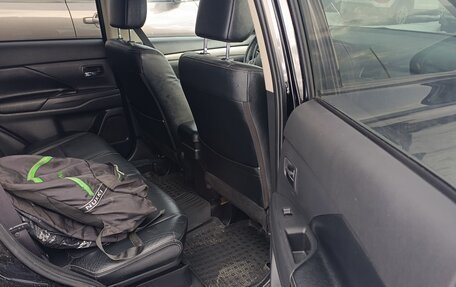 Mitsubishi Outlander III рестайлинг 3, 2013 год, 1 450 000 рублей, 9 фотография