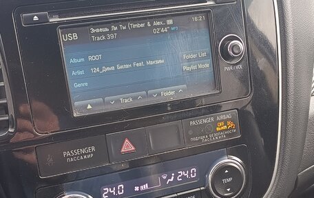 Mitsubishi Outlander III рестайлинг 3, 2013 год, 1 450 000 рублей, 3 фотография