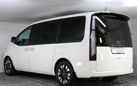 Hyundai Staria, 2022 год, 4 990 000 рублей, 6 фотография