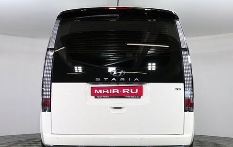 Hyundai Staria, 2022 год, 4 990 000 рублей, 5 фотография