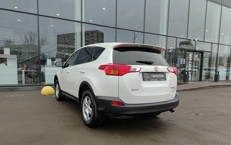 Toyota RAV4, 2015 год, 2 370 000 рублей, 8 фотография