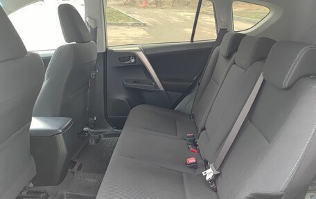 Toyota RAV4, 2015 год, 2 370 000 рублей, 15 фотография