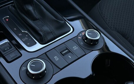 Volkswagen Touareg III, 2012 год, 2 799 000 рублей, 20 фотография