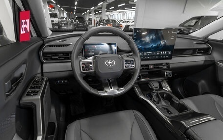 Toyota RAV4, 2026 год, 4 800 000 рублей, 8 фотография