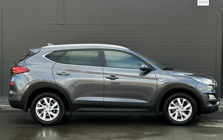 Hyundai Tucson III, 2019 год, 2 590 000 рублей, 10 фотография