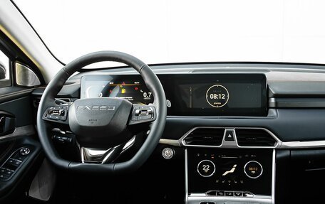 CheryExeed TXL, 2023 год, 2 690 000 рублей, 14 фотография