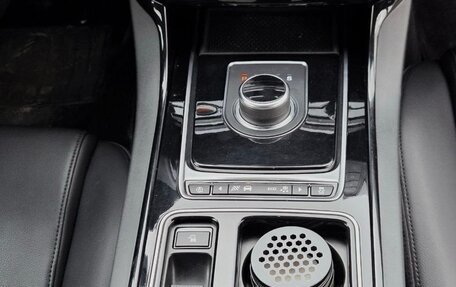 Jaguar XE I рестайлинг, 2018 год, 1 720 000 рублей, 21 фотография