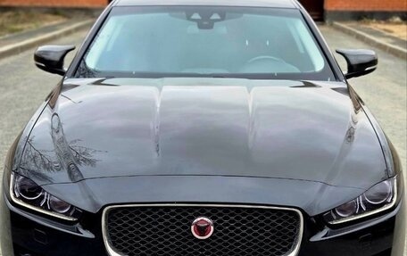 Jaguar XE I рестайлинг, 2018 год, 1 720 000 рублей, 8 фотография
