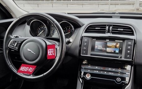 Jaguar XE I рестайлинг, 2018 год, 1 720 000 рублей, 19 фотография