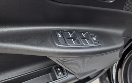 Jaguar XE I рестайлинг, 2018 год, 1 720 000 рублей, 24 фотография