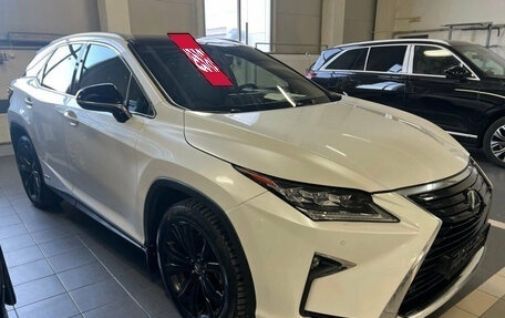 Lexus RX IV рестайлинг, 2019 год, 3 805 000 рублей, 4 фотография