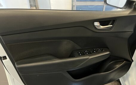 Hyundai Solaris II рестайлинг, 2018 год, 740 000 рублей, 21 фотография