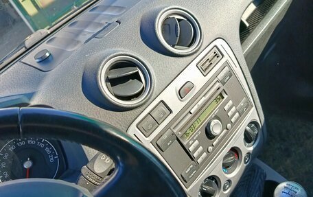 Ford Fusion I, 2011 год, 690 000 рублей, 11 фотография