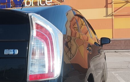 Toyota Prius Alpha I (ZVW40/41), 2012 год, 990 000 рублей, 4 фотография