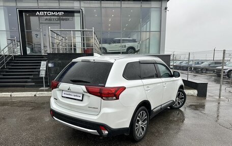Mitsubishi Outlander III рестайлинг 3, 2018 год, 2 200 000 рублей, 5 фотография