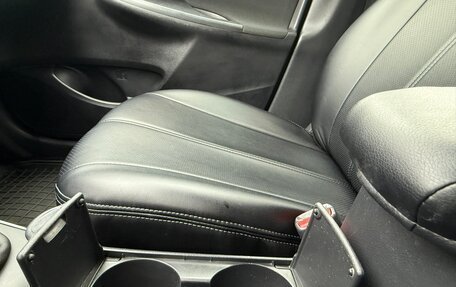 Toyota Corolla, 2011 год, 870 000 рублей, 25 фотография