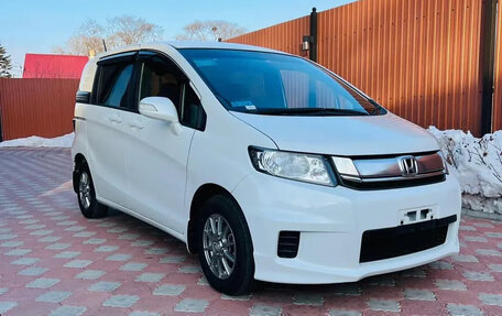 Honda Freed I, 2014 год, 1 150 000 рублей, 3 фотография