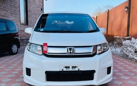 Honda Freed I, 2014 год, 1 150 000 рублей, 2 фотография