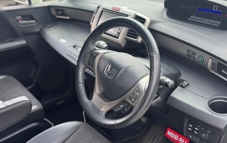 Honda Freed I, 2014 год, 1 150 000 рублей, 7 фотография