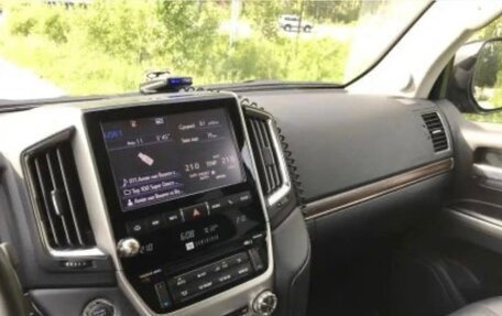 Toyota Land Cruiser 200, 2015 год, 4 900 000 рублей, 6 фотография