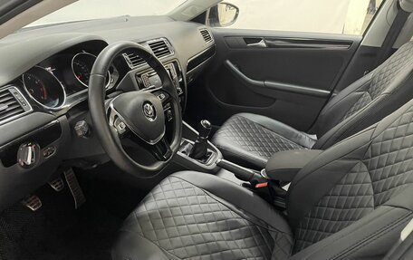 Volkswagen Jetta VI, 2017 год, 1 360 000 рублей, 13 фотография