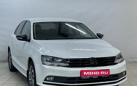 Volkswagen Jetta VI, 2017 год, 1 360 000 рублей, 2 фотография