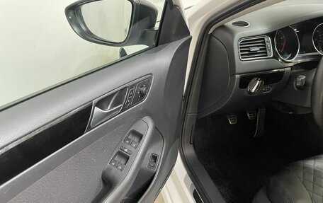 Volkswagen Jetta VI, 2017 год, 1 360 000 рублей, 18 фотография