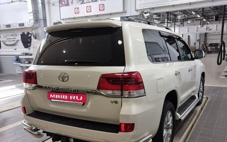 Toyota Land Cruiser 200, 2020 год, 14 000 000 рублей, 4 фотография