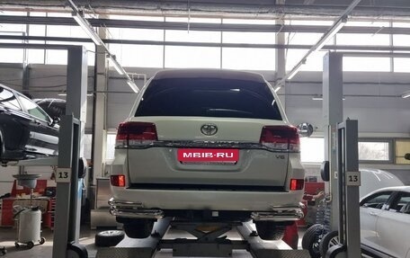 Toyota Land Cruiser 200, 2020 год, 14 000 000 рублей, 7 фотография