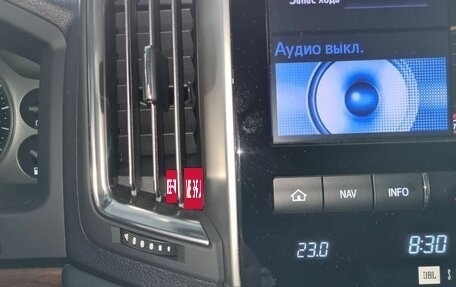 Toyota Land Cruiser 200, 2020 год, 14 000 000 рублей, 25 фотография