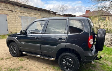 Chevrolet Niva I рестайлинг, 2012 год, 595 000 рублей, 2 фотография