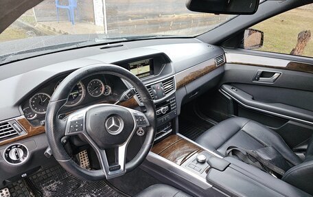 Mercedes-Benz E-Класс, 2012 год, 1 590 000 рублей, 8 фотография