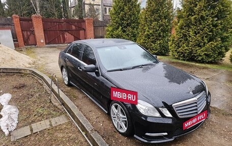 Mercedes-Benz E-Класс, 2012 год, 1 590 000 рублей, 3 фотография