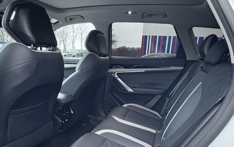 Geely Atlas, 2023 год, 2 850 000 рублей, 5 фотография