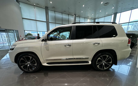 Toyota Land Cruiser 200, 2017 год, 6 413 000 рублей, 12 фотография