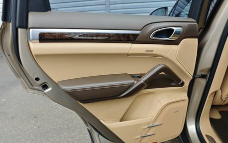 Porsche Cayenne III, 2015 год, 3 747 000 рублей, 19 фотография