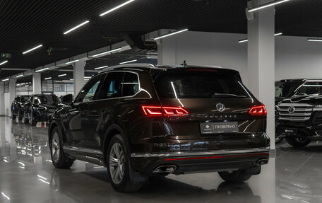 Volkswagen Touareg III, 2019 год, 4 280 000 рублей, 4 фотография