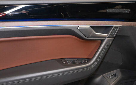 Volkswagen Touareg III, 2019 год, 4 280 000 рублей, 15 фотография