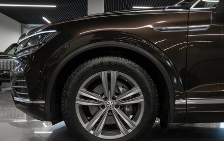 Volkswagen Touareg III, 2019 год, 4 280 000 рублей, 32 фотография