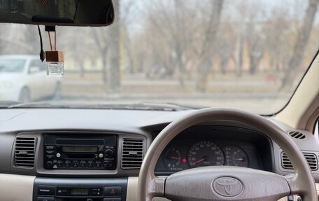 Toyota Corolla, 2003 год, 540 000 рублей, 13 фотография