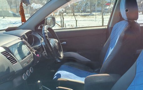 Mitsubishi Outlander III рестайлинг 3, 2009 год, 980 000 рублей, 9 фотография