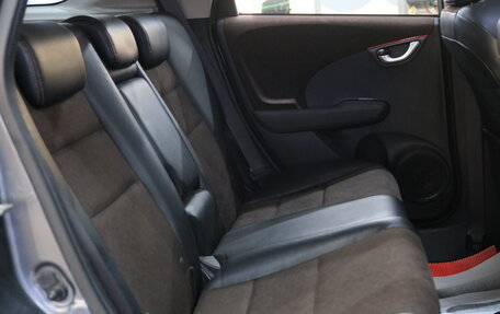 Honda Fit Shuttle I рестайлинг, 2014 год, 1 099 000 рублей, 20 фотография