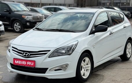 Hyundai Solaris II рестайлинг, 2015 год, 1 170 000 рублей, 1 фотография