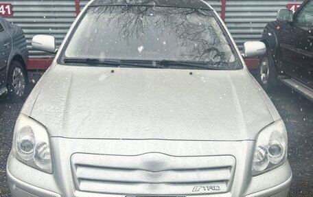 Toyota Avensis III рестайлинг, 2004 год, 440 000 рублей, 1 фотография