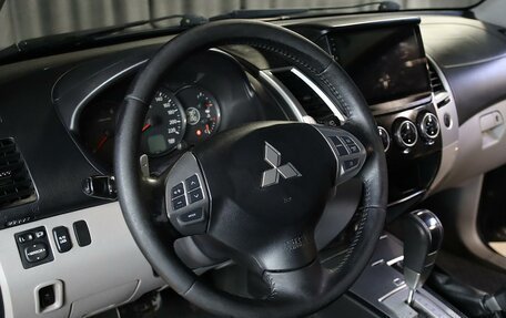 Mitsubishi Pajero Sport II рестайлинг, 2013 год, 1 349 000 рублей, 9 фотография