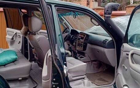 Toyota Land Cruiser 100 рестайлинг 2, 2005 год, 4 500 000 рублей, 7 фотография