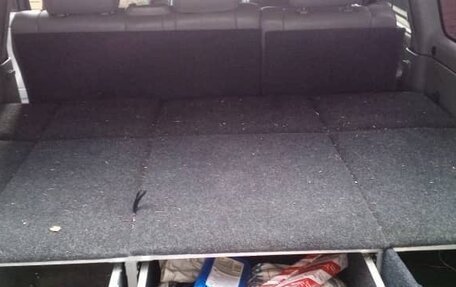 Toyota Land Cruiser 100 рестайлинг 2, 2005 год, 4 500 000 рублей, 10 фотография