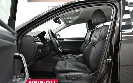 Skoda Superb III рестайлинг, 2018 год, 1 775 000 рублей, 5 фотография