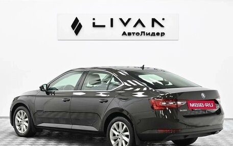 Skoda Superb III рестайлинг, 2018 год, 1 775 000 рублей, 2 фотография