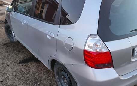 Honda Fit III, 2002 год, 360 000 рублей, 4 фотография